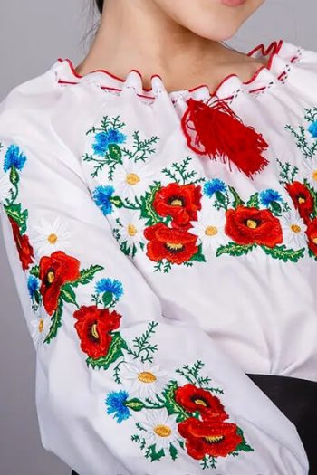 вышиванка на девочку с ромашками и макми марыся
